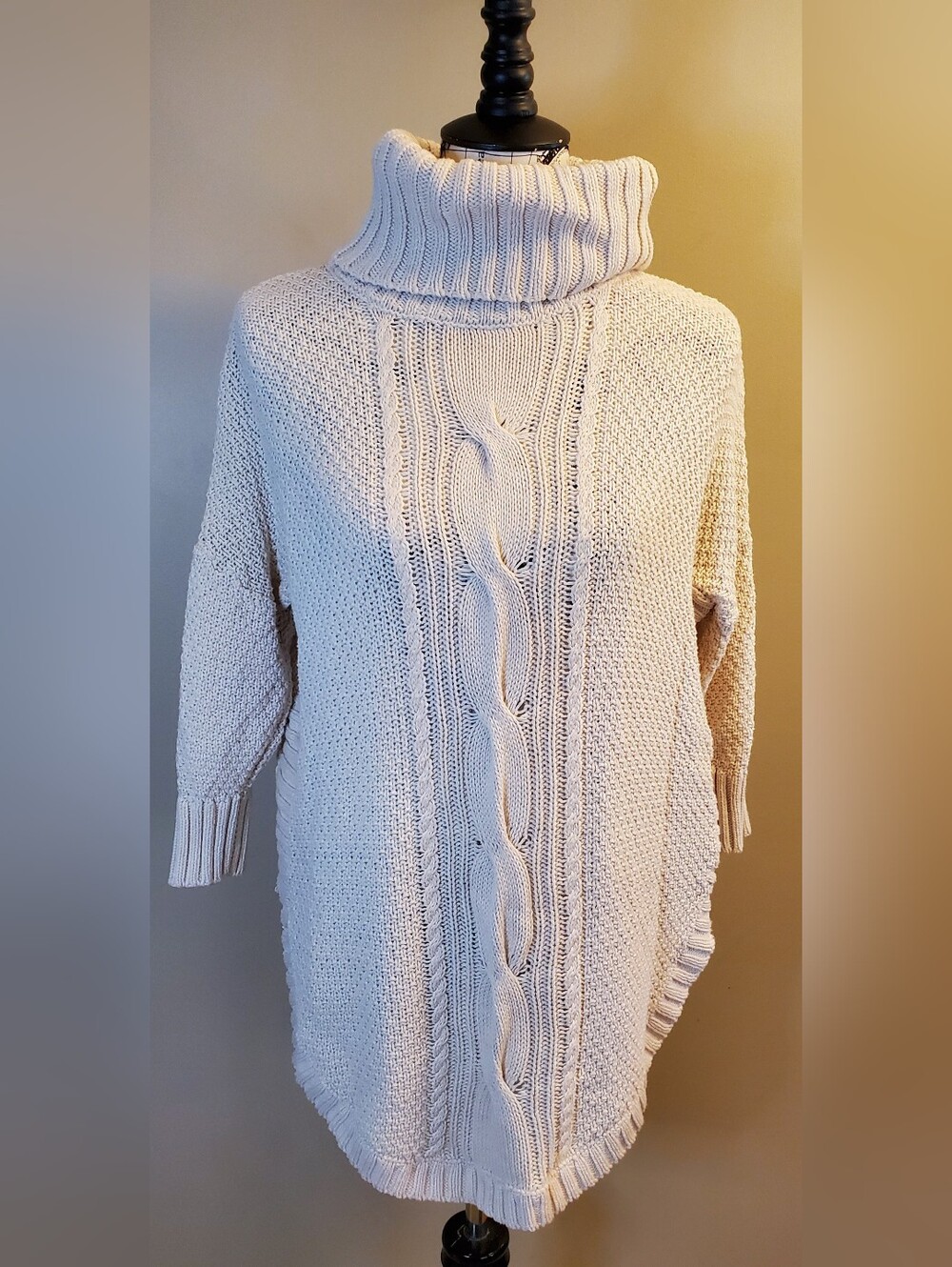 Express Small Oversized Cable Knit Turtleneck Tunic Sweater Cream Ivory 3/4 Slee